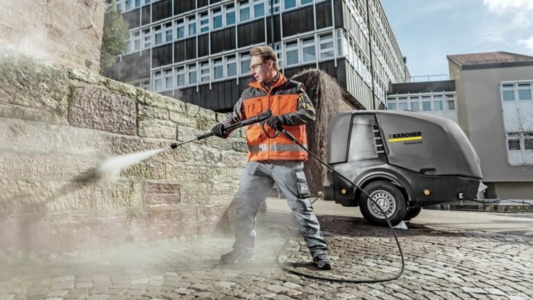 Bestrating reinigen door Hoveniersbedrijf Excellent Tuin Onderhoud